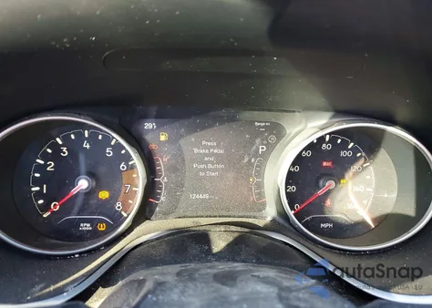 2017 Jeep Compass Latitude z USA, uszkodzony, nr VIN 3C4NJDBB5HT635853